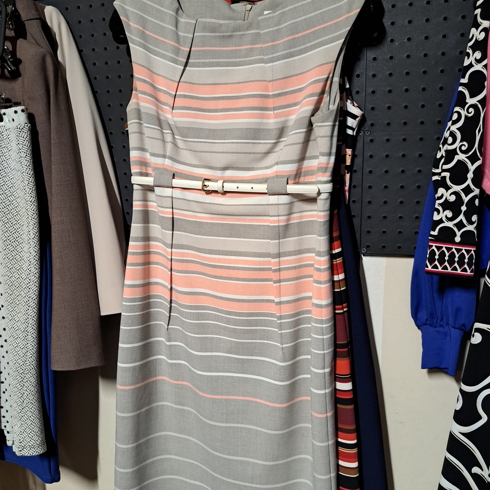 Calvin Klein Gray and White Sheath Midi Dress